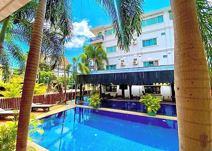 City Inn Hotel 2*